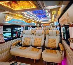 รถตู้ VIP พร้อมคนขับ