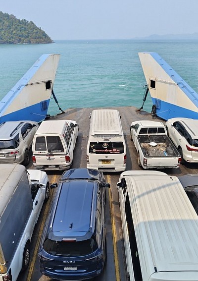 เหมารถตู้ไปเกาะช้าง